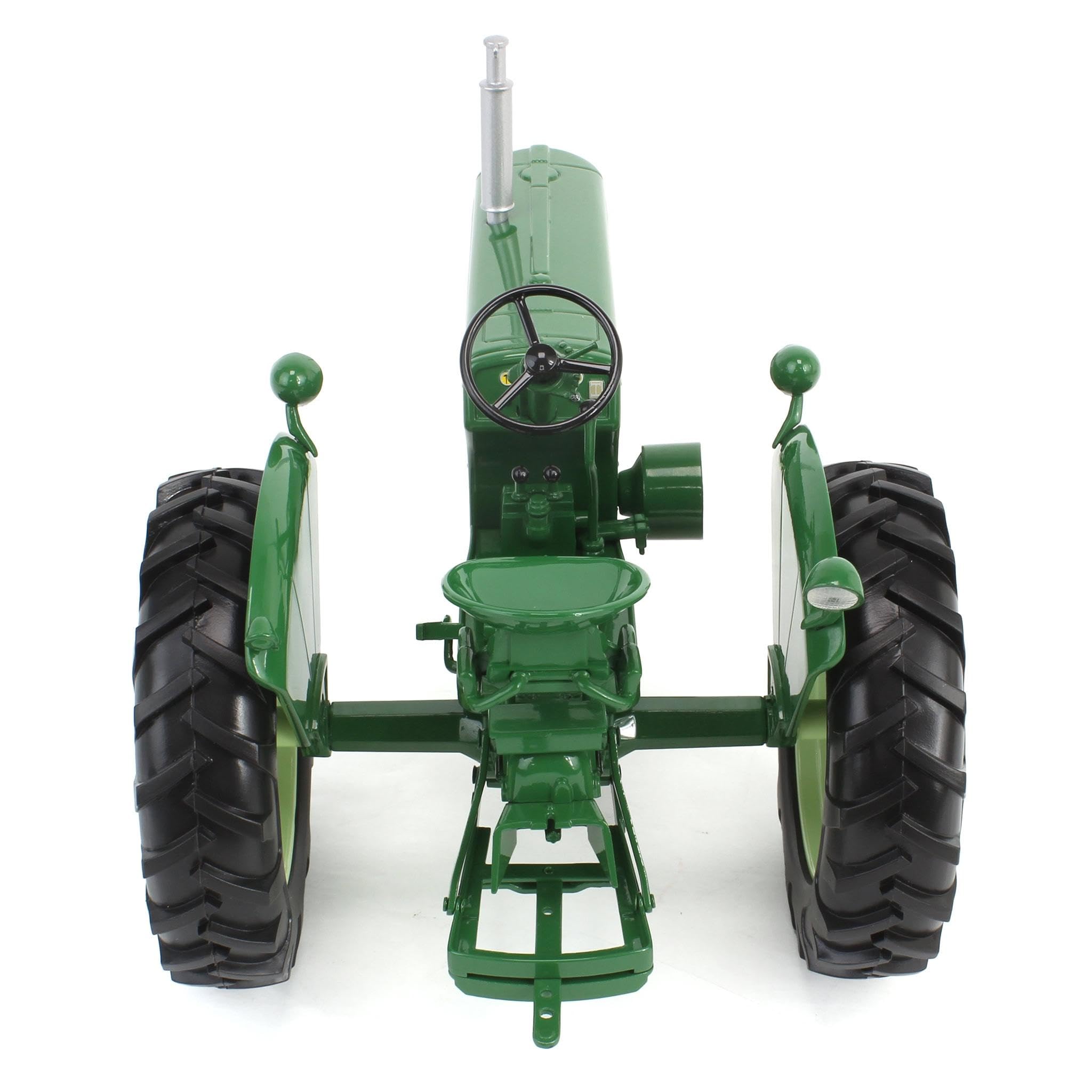 Amazon.com: 1/16 Oliver 660 Gas Tractor with Narrow Front by